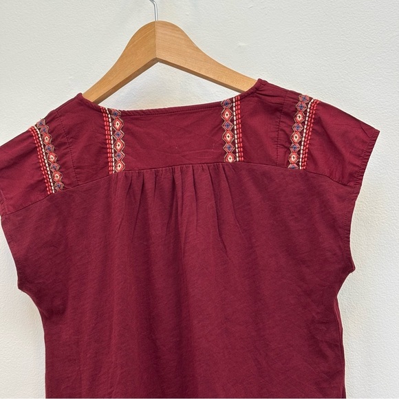 Eddie Bauer Tribal Embroidered Cotton Cap Sleeve T-shirt Boho Maroon Wine XS NEW - Picture 7 of 10